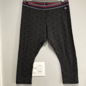 Champion Cropped Leggings Size XL AOP